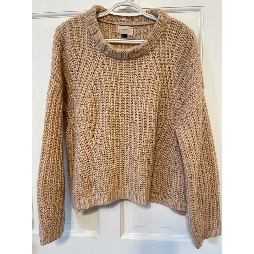 Universal Thread chunky oversized pink sweater size Medium